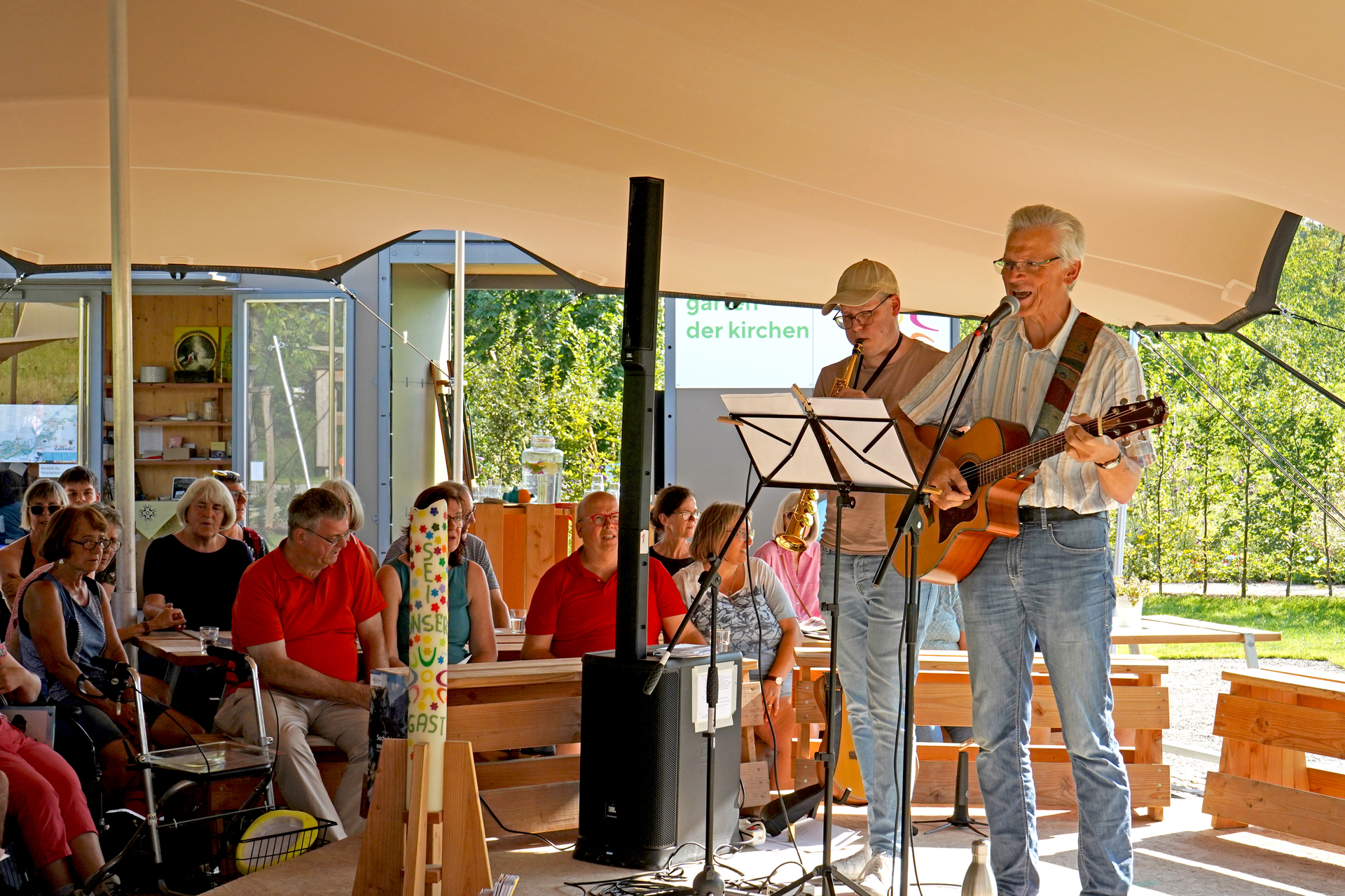 Abendklänge im Garten der Kirchen. Foto: Markus Waggershauser, Redakteur, Diözese Rottenburg-Stuttgart